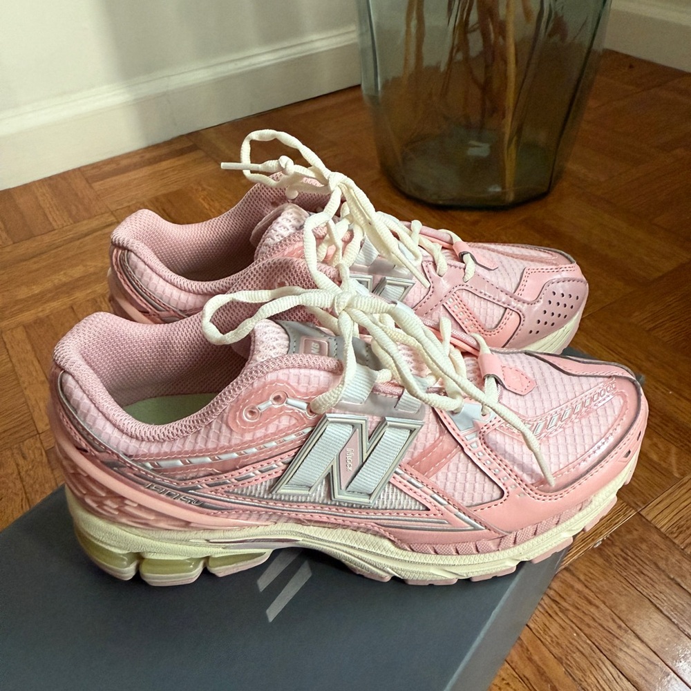 New Balance 1906N Lunar New Year "Shell Pink"